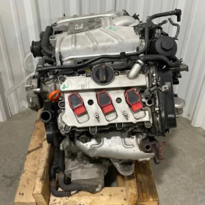 Alternative view of ENGINE MOTOR Audi Q7 2011 11 2012 12 3.0L VIN G - NW383058